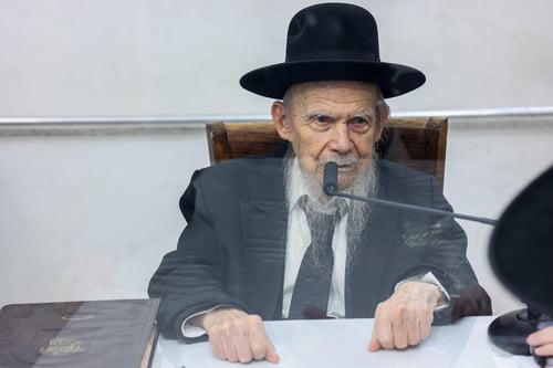 מנהיג הציבור החרדי קורא: "לא להתקרב להפגנה"