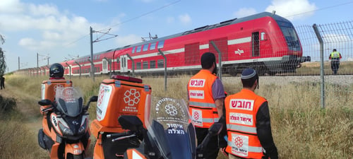 טרגדיה: הולכת רגל נהרגה מפגיעת רכבת