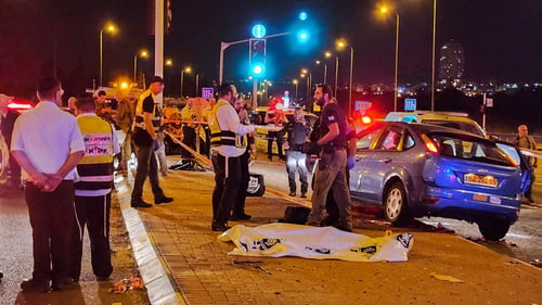 פתח דלתות של רכבים ודקר: רגעי הפיגוע בצומת שילת