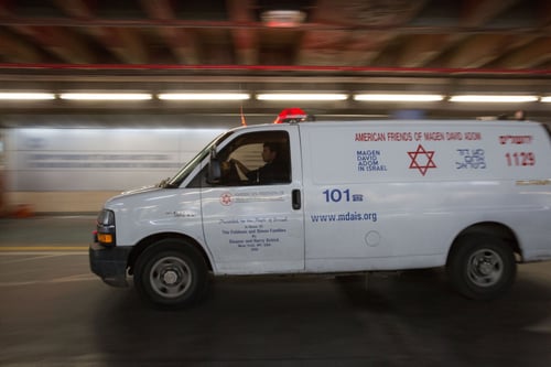 הולכת רגל נפגעה ממיניבוס בבאר שבע, מצבה קשה