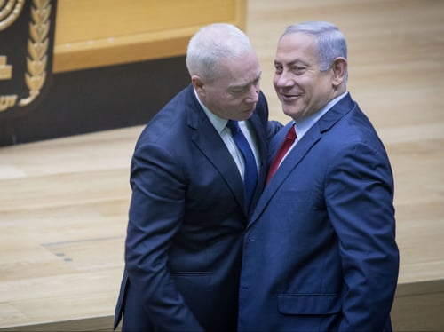 אחרי הפיטורים: ראש הממשלה במסר נגד גלנט