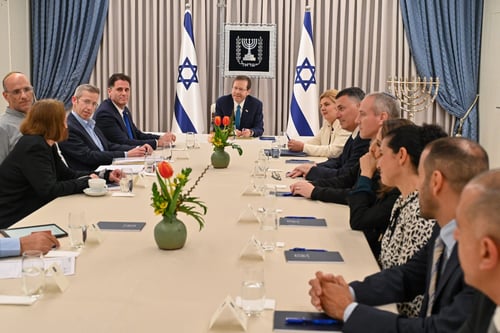 לפני המו"מ בבית הנשיא: צוותי האופוזיציה ייפגשו