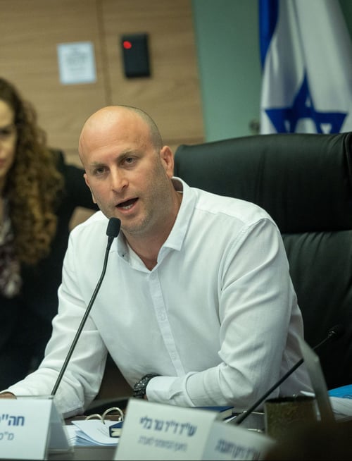 ח"כ קרויזר בפנייה למשטרה: "לחקור את אחמד טיבי"