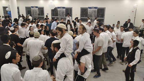 מרגש: תלמידי הישיבה התיכונית חגגו בר מצווה לבן הפצוע