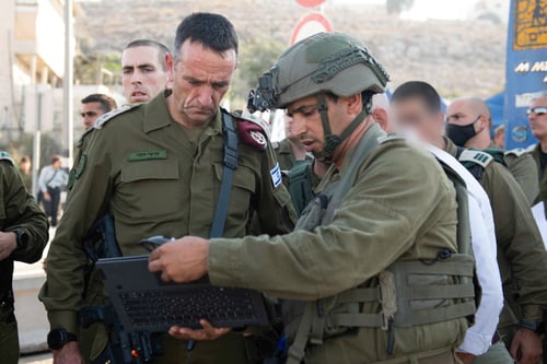 ערך תחקיר: הרמטכ"ל הגיע לזירת הפיגוע. צפו
