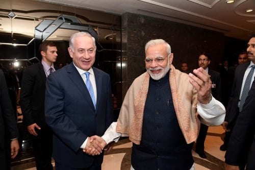 נתניהו שוחח עם רה"מ ההודי על איום החות'ים