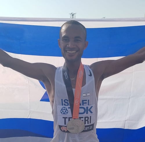 הישג היסטורי: מדליית כסף לאתלט הישראלי במרתון