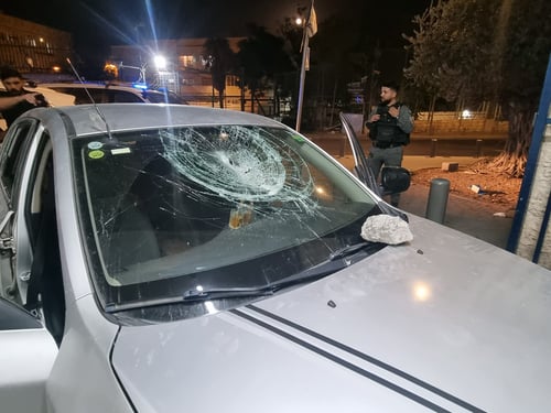 כלתו של סגן ראש העיר הסרוג נפצעה בפיגוע אבנים