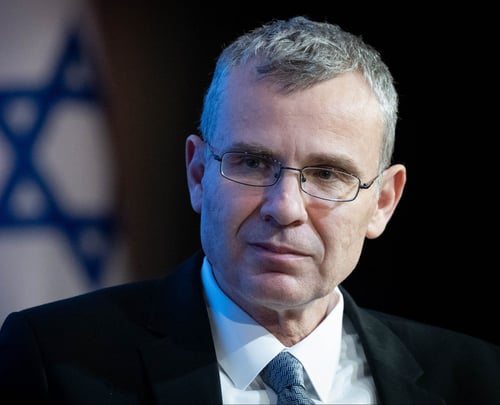 לוין משיב לסער: "נמחקו 6,000 תכנים מסיתים"