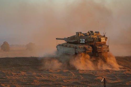 חשד בצה"ל: פיצוץ המשאית בעזה נגרם מאש כוחותינו