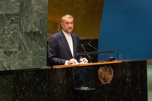 שר החוץ האיראני מגיב לחיסול: "נתניהו יצא מאיזון"