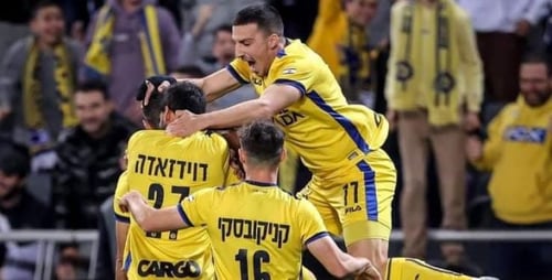 אחרי מהפך: מכבי תל אביב ניצחה את מכבי חיפה וזכתה בגביע הטוטו