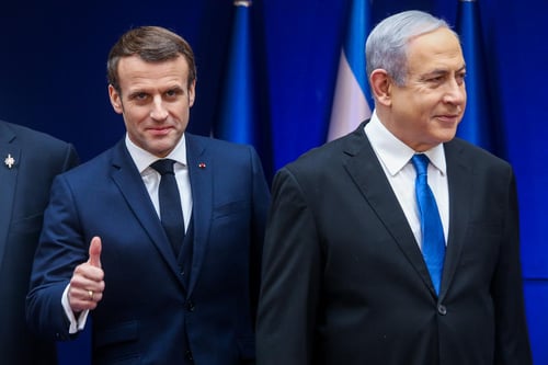 מקרון בשיחה עם אבו מאזן: "בונים התקדמות לפתרון שתי המדינות"