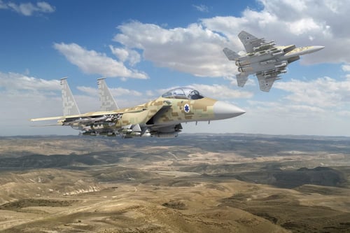 דיווחים בסוריה: מטוסי קרב ישראלים תקפו בעוצמה בדמשק