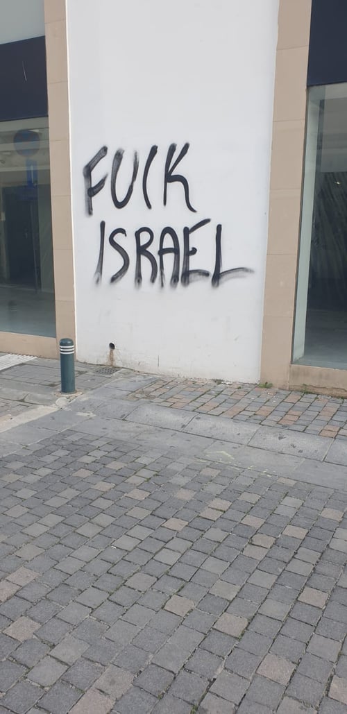 ביום השואה: כתובות אנטי-ישראליות רוססו ברחבי קפריסין