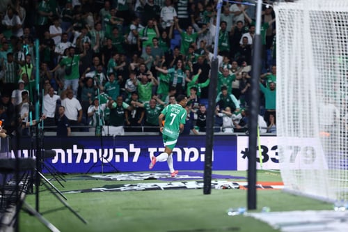 המשחק בסמי עופר: נעצר מדליק אבוקה וחולקו קנסות של 4,000 ש"ח