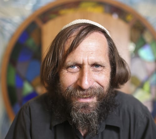 הרב הסרוג: פורש מהשיח עם השמאל; אין עם מי לדבר שם