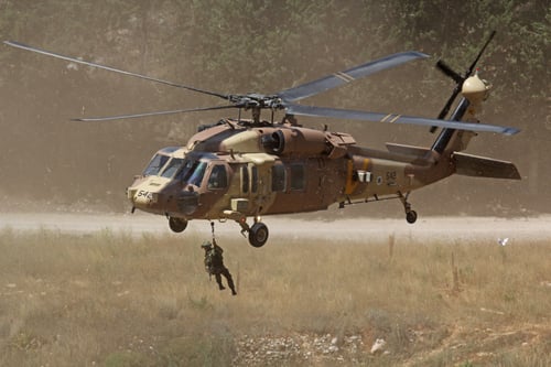 "רשאי, דלתות סגורות": תיעוד נדיר מחילוץ הפצועים בלב לבנון
