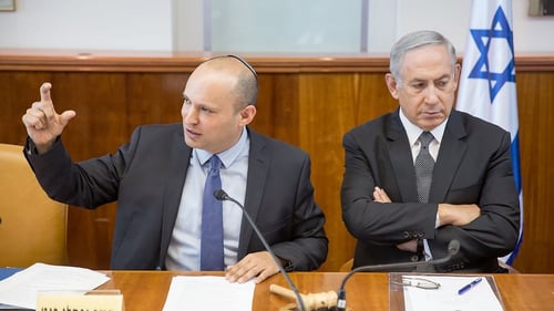 בליכוד לא שותקים: בנט יקים ממשלה עם גולן והערבים