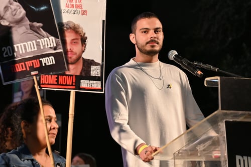 עומר ונקרט משיב למבקרים: "אף אחד לא ישתיק אותי יותר"