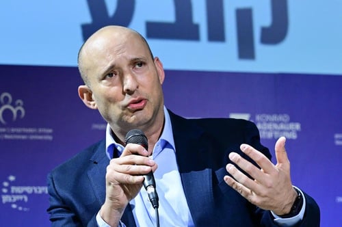 נפתלי בנט מציג: גם בזה נתניהו אשם