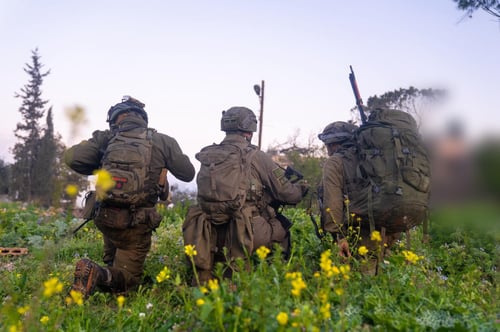 הלחימה בצפון: 3 לוחמים נפצעו מרחפני נפץ; 1 במצב קשה