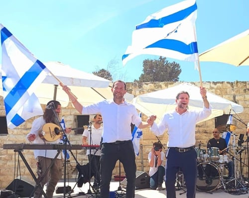 "חזרנו הביתה": 10,000 חוגגים את יום העצמאות בשאנור