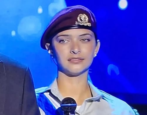 הדגלנית מטקס המשואות שמטריפה את הרשת: הכירו את אורן מצויינים
